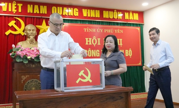 Hiển thị chi tiết cho Tiếp tục vận dụng các quan điểm, định hướng của Tổng Bí thư Nguyễn Phú Trọng vào thực tiễn Hình ảnh cho bài viết Tiếp tục vận dụng các quan điểm, định hướng của Tổng Bí thư Nguyễn Phú Trọng vào thực tiễn